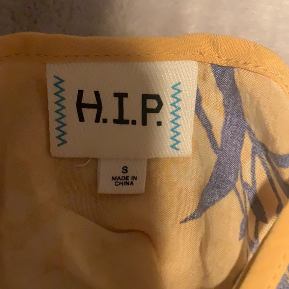 Cropped flowy top - Picture 2 of 3